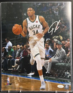 Giannis Antetokounmpo Autographed 11x14 Bucks Basketball Photo (JSA)